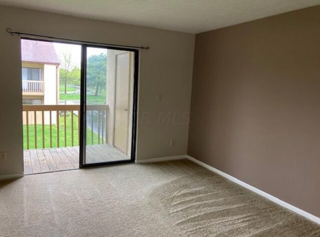 Building Photo - 2283 Hedgerow Road