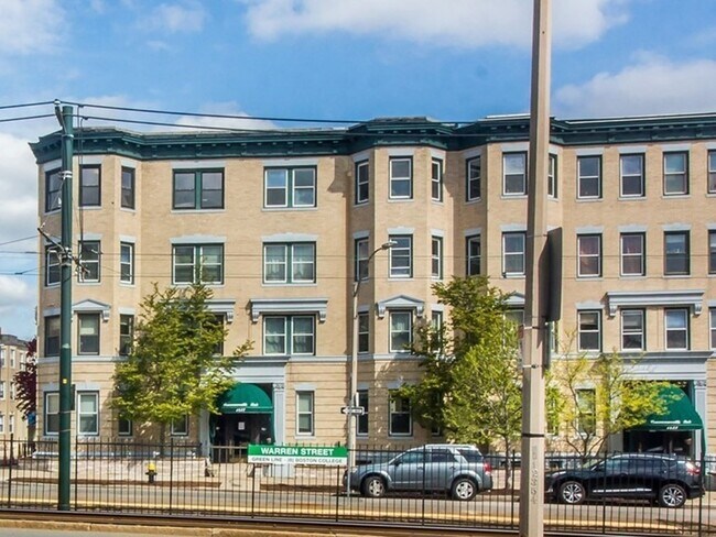 Building Photo - 1427 Commonwealth Ave