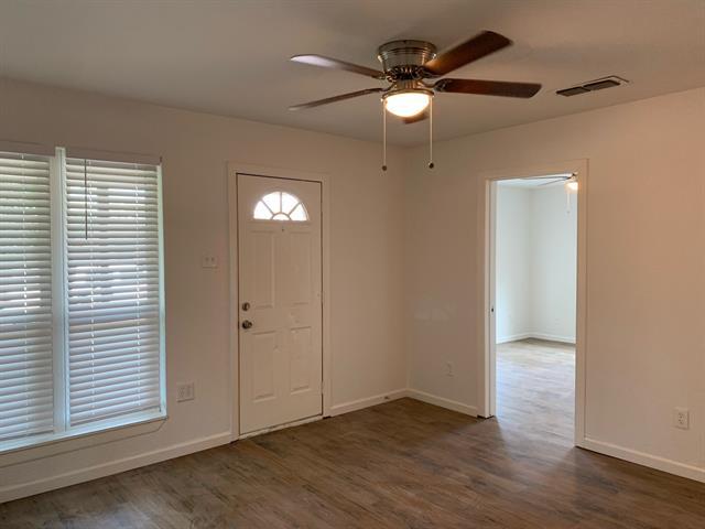 Building Photo - 3901 Bois D Arc St