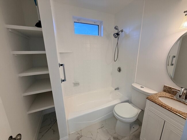 Building Photo - 97 Dean St