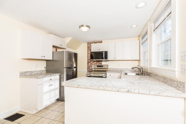 Building Photo - 79 Porpoise Way