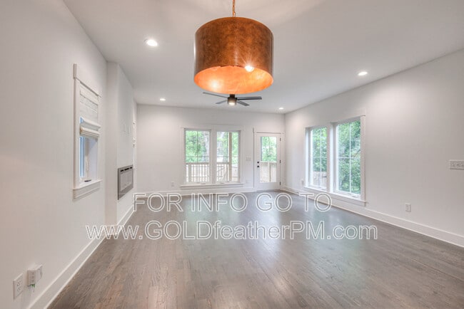 Building Photo - 709B 23rd St