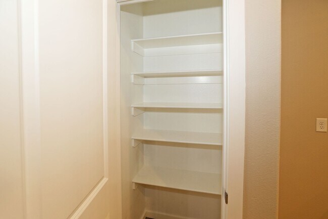 Building Photo - 7205 Athens St