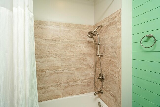 Building Photo - 494 Aventurine Ave