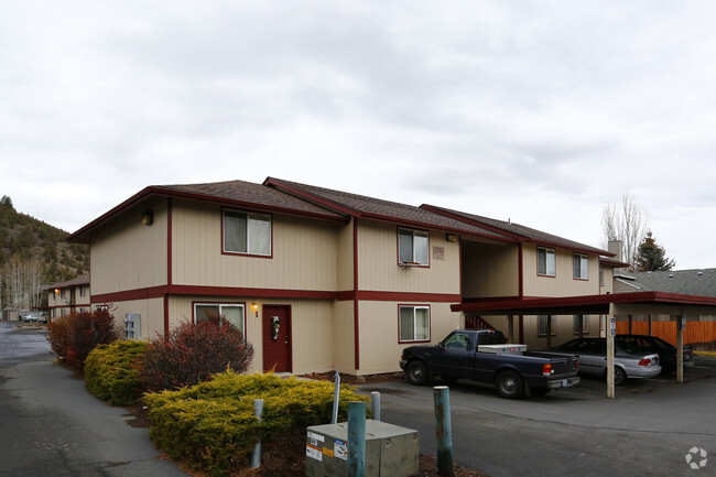 Building Photo - Shadow Butte Apartments