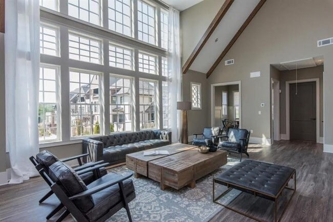 Building Photo - 6735 Encore Blvd