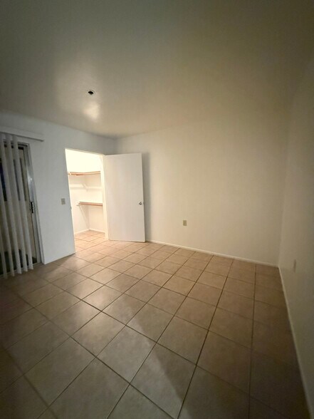 Building Photo - 12221 W Bell Rd