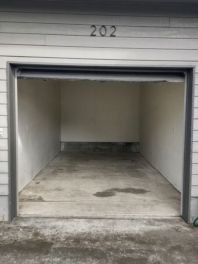 Building Photo - 202 Rock Clam St SW