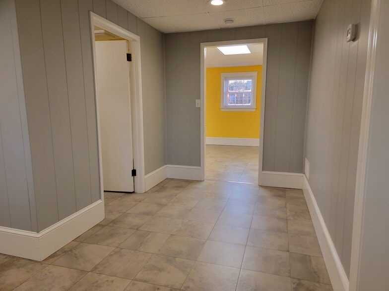 Building Photo - 3945 Conrad Weiser Pky