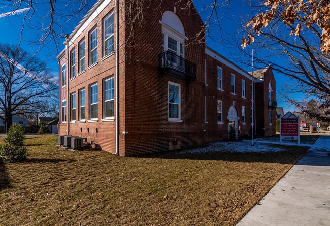 Building Photo - 1Ave-5