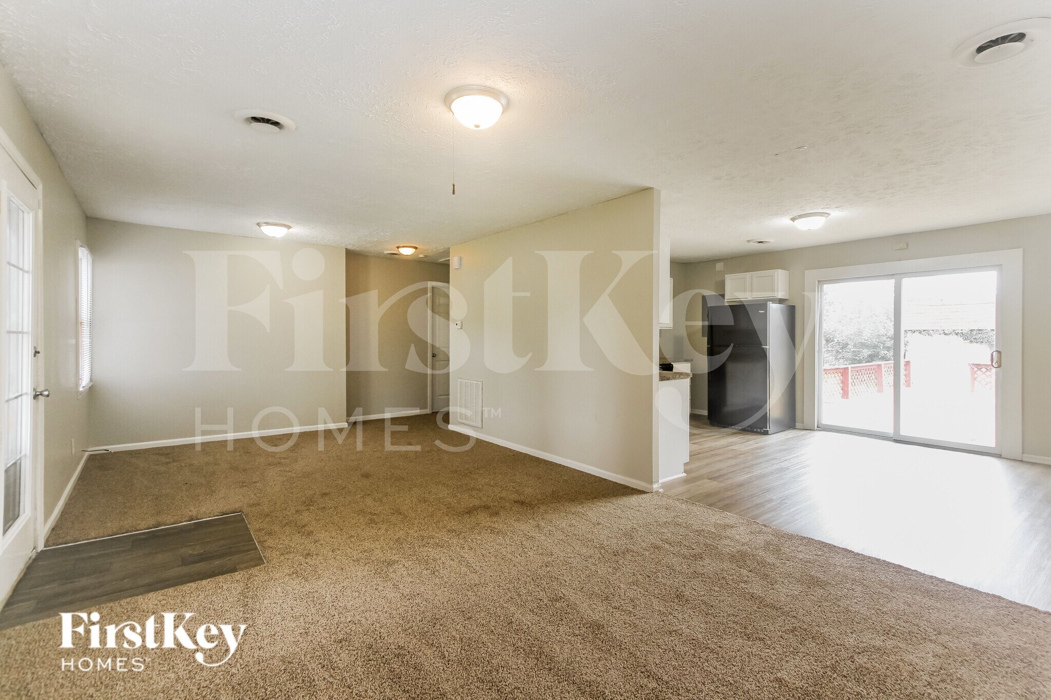 Building Photo - 112 Lind Dr