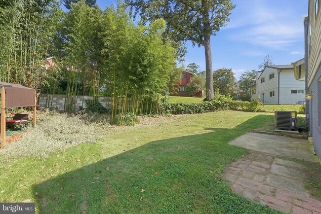 Building Photo - 11317 College View Dr
