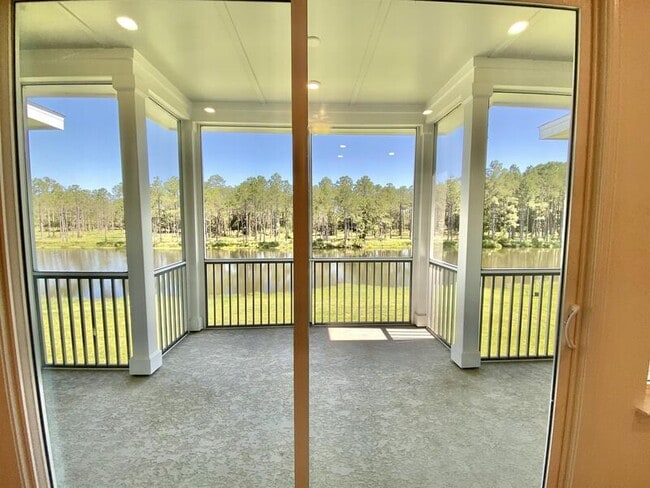 Building Photo - 156 Kara Lake Dr