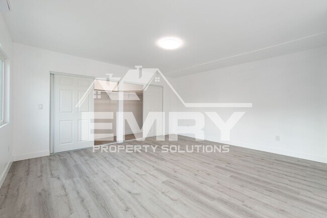 Building Photo - 6221 Fishburn Ave