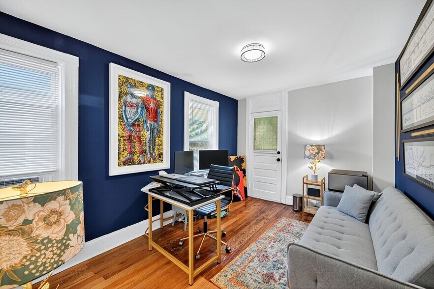 Building Photo - 147 E Liberty St