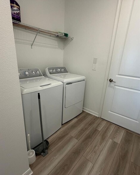 Building Photo - 5726 Gingham Dr