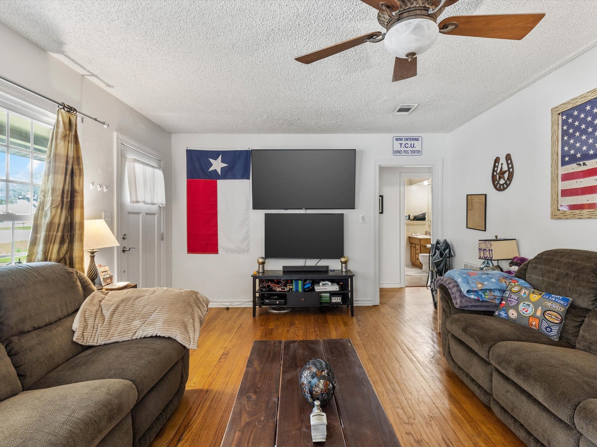 Building Photo - 3508 W Biddison St