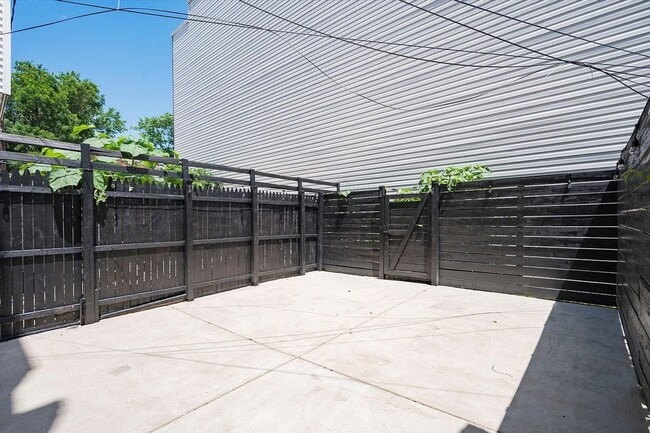 Building Photo - 1315 N 19th St