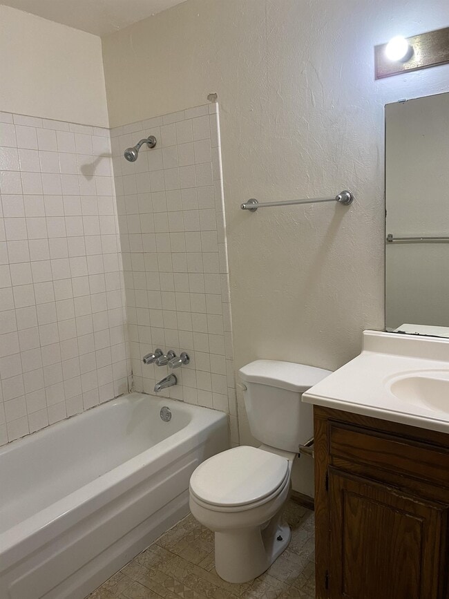 Building Photo - 12606 Abbotts Way