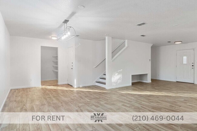 Building Photo - 203 Shadbush St