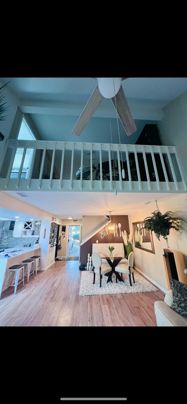 Building Photo - 13324 E Asbury Dr