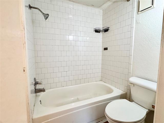 Building Photo - 3732 Hulen Park Cir