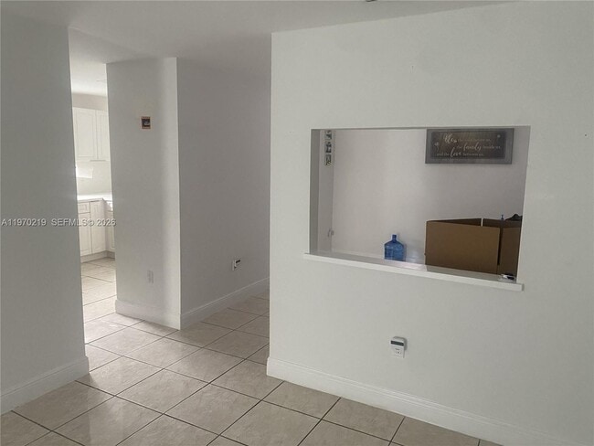 Building Photo - 3251 SW 67th Ave