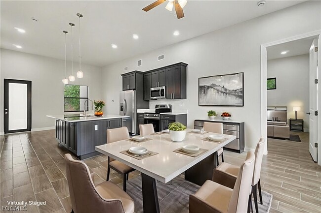 Building Photo - 3013 4th St SW