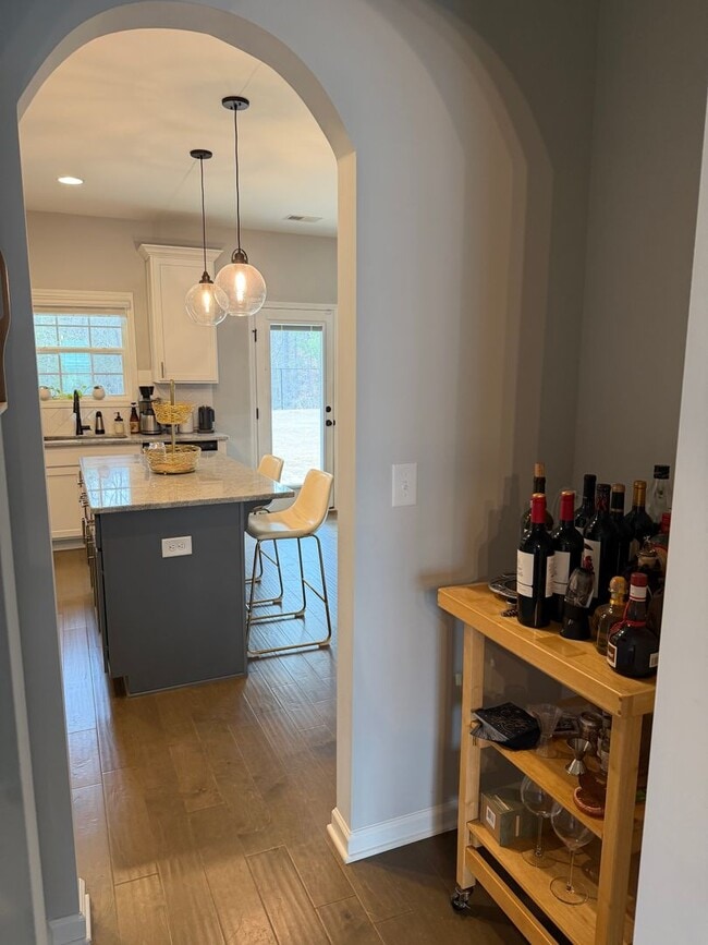 Building Photo - Wonderful Home in East Richland