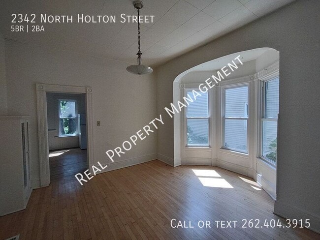 Building Photo - 2342 N Holton St