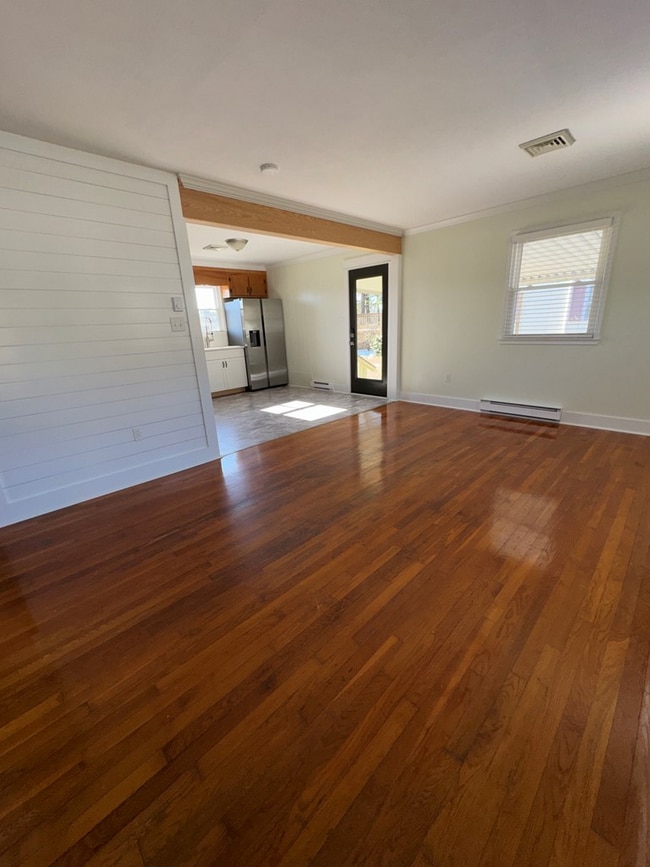 Building Photo - 25529 Pennsylvania Ave