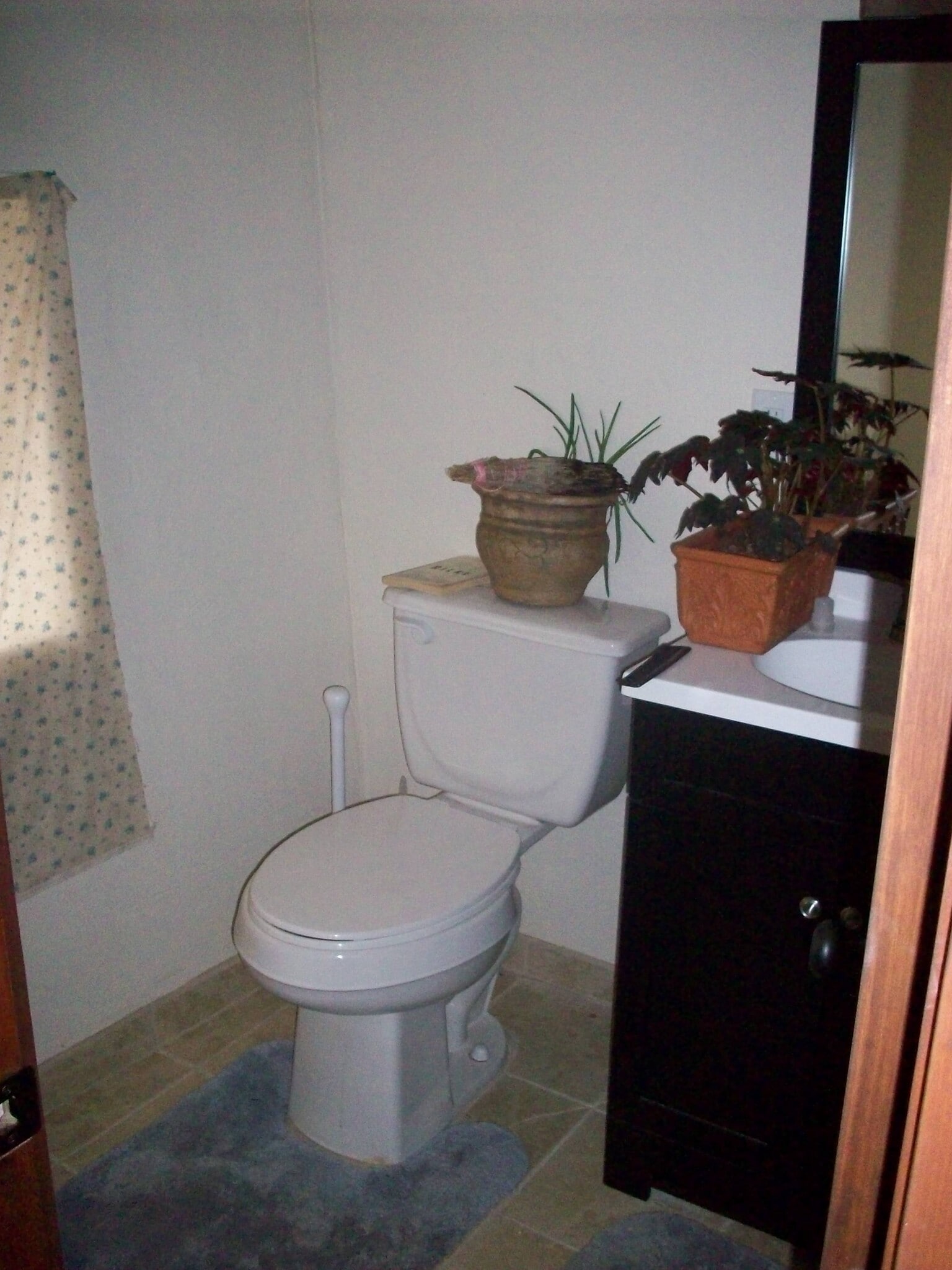 Building Photo - 150 1/2 Candelario St