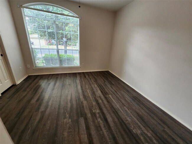 Building Photo - 3229 Corrigan Ln