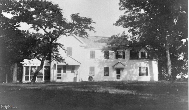 Building Photo - 3408 Wessynton Way