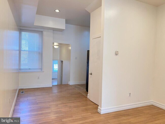 Building Photo - 3231 Powelton Ave