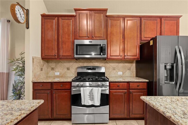 Building Photo - 2820 Garnet Ridge Dr