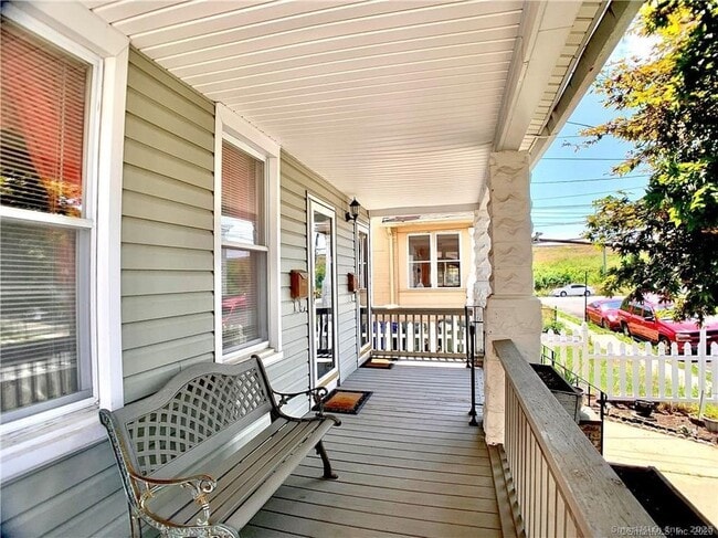 Building Photo - 218 Hough Ave