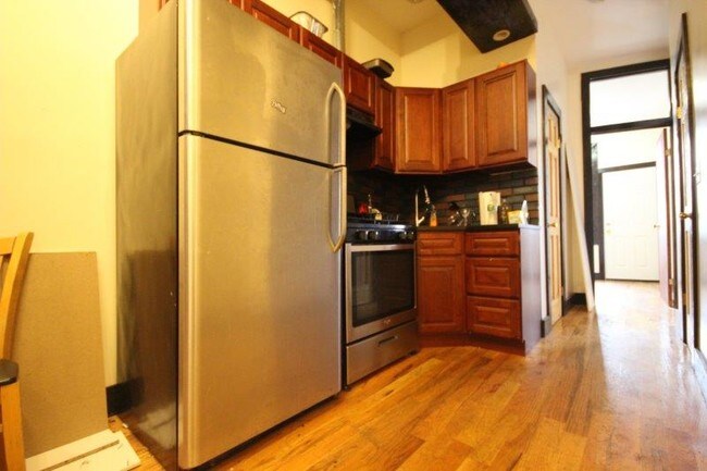 Primary Photo - 242 Central Ave
