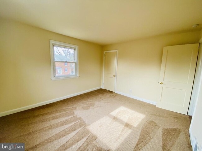 Building Photo - 131 Kentucky Ave