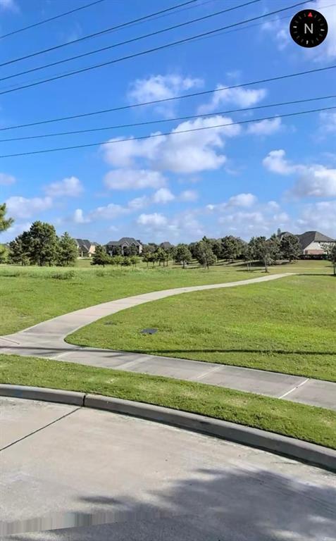 Building Photo - 10207 White Pines Dr