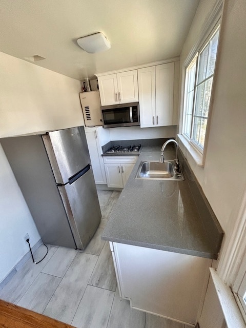 Building Photo - 7661 Oakwood Ave