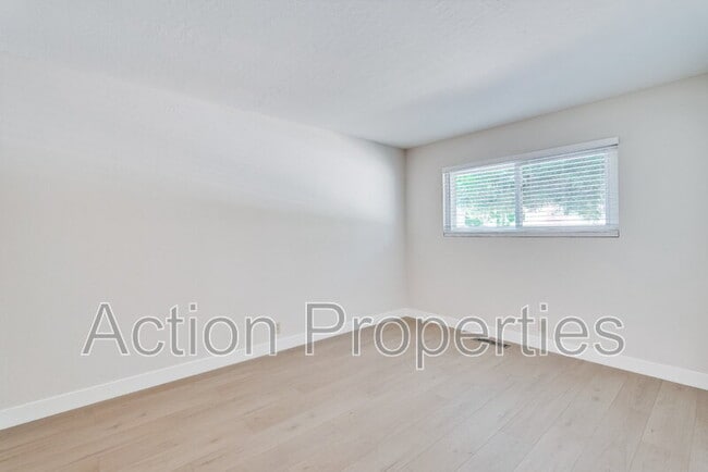 Building Photo - 457 Carneros Ave