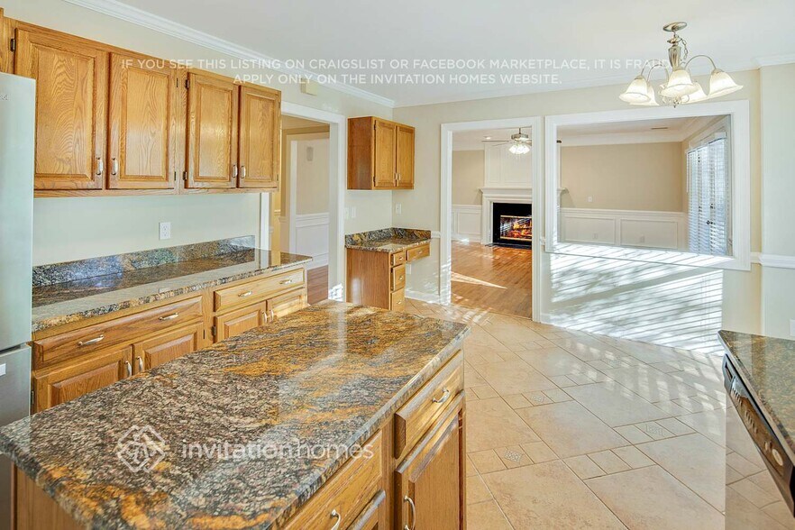 Building Photo - 8807 Doe Path Ln