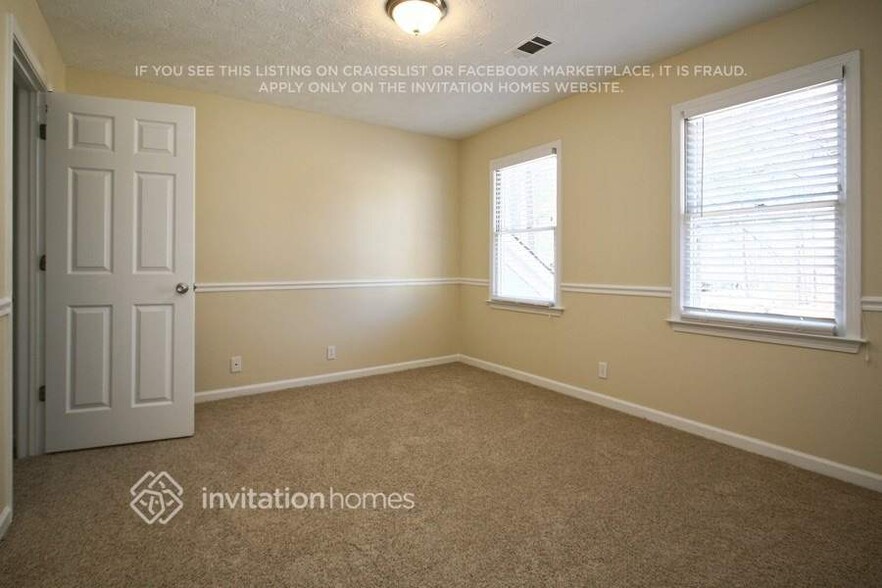 Building Photo - 2270 Springer Walk