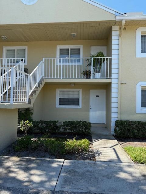 Primary Photo - 202 Palm Beach Trace Dr