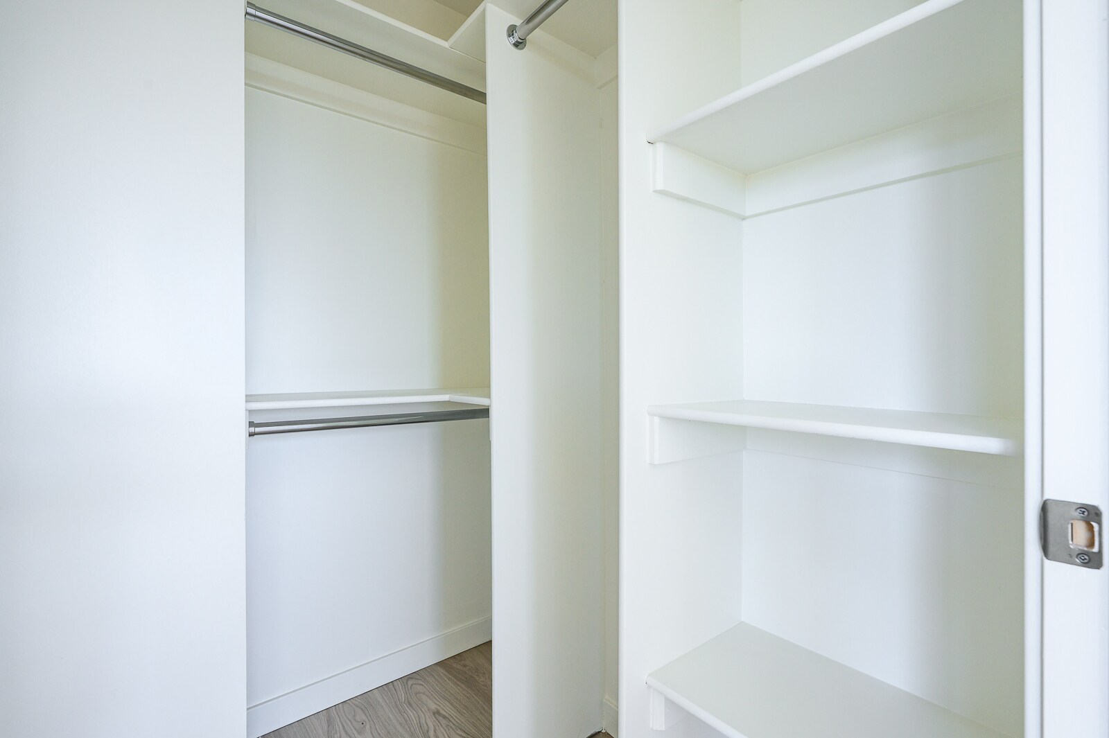 Building Photo - 200 S 2nd Ave