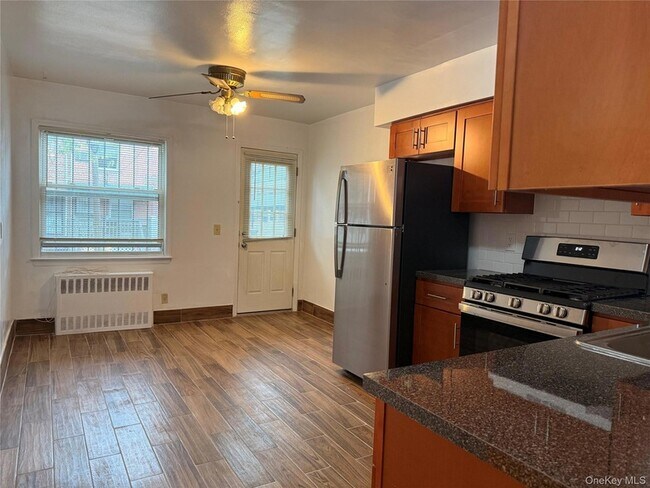 Building Photo - 25-30 78th St