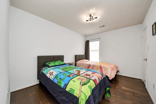 Building Photo - 7719 Malac Rd