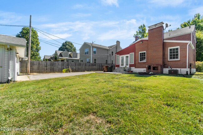Building Photo - 3711 Norbourne Blvd