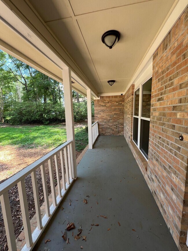 Building Photo - 1430 Blockford Ct W